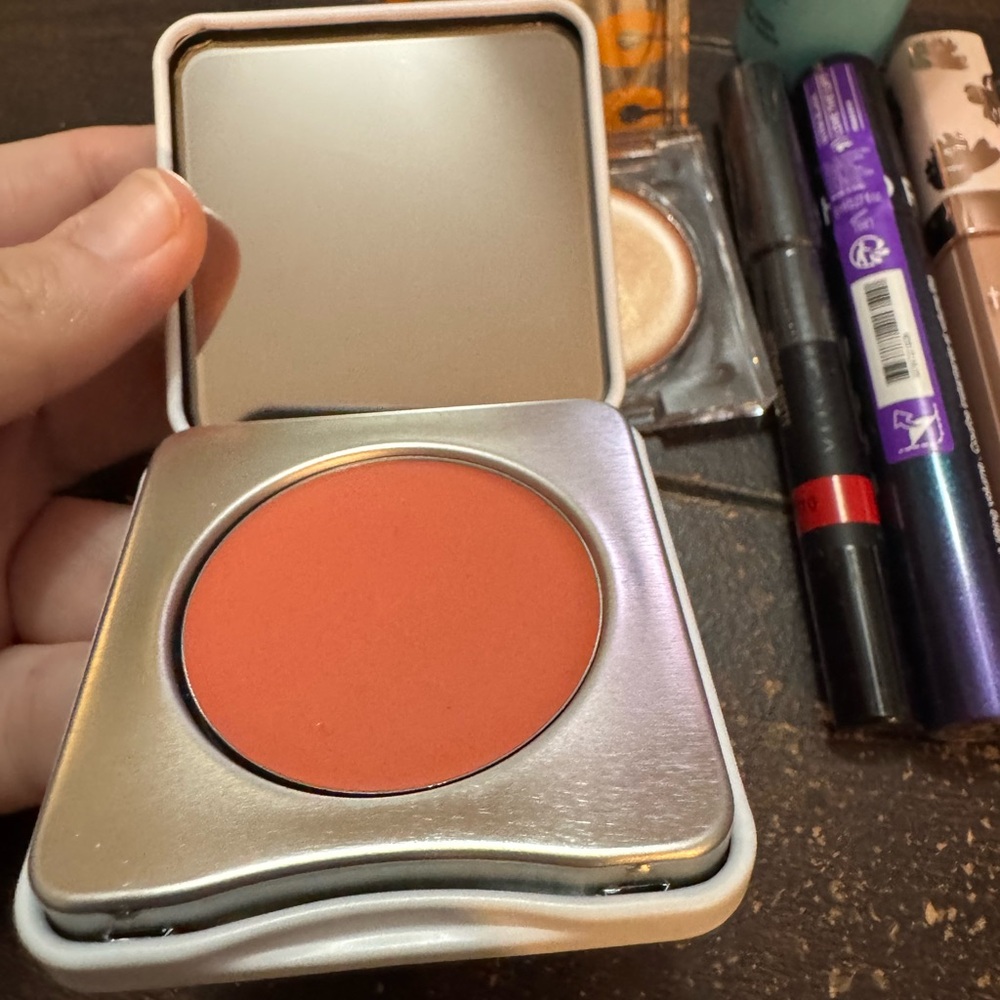 Makeup Bundle - Picture 3 of 14